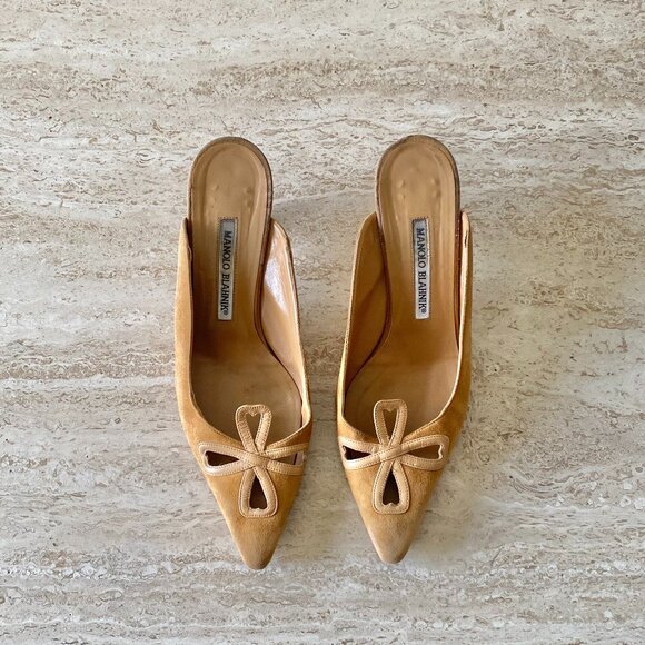 Vintage Manolo Blahnik Cutout Kitten Heel Mules - Picture 2 of 9